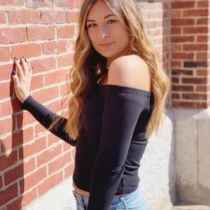 Meet your Posher, Katelynn